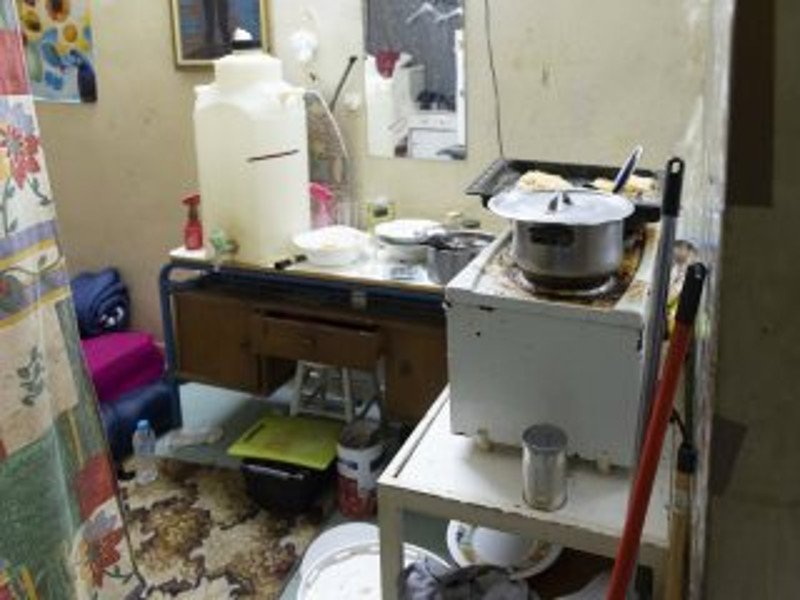 Χώρος όπου οι μετανάστες μαγείρευαν το φαγητό τους