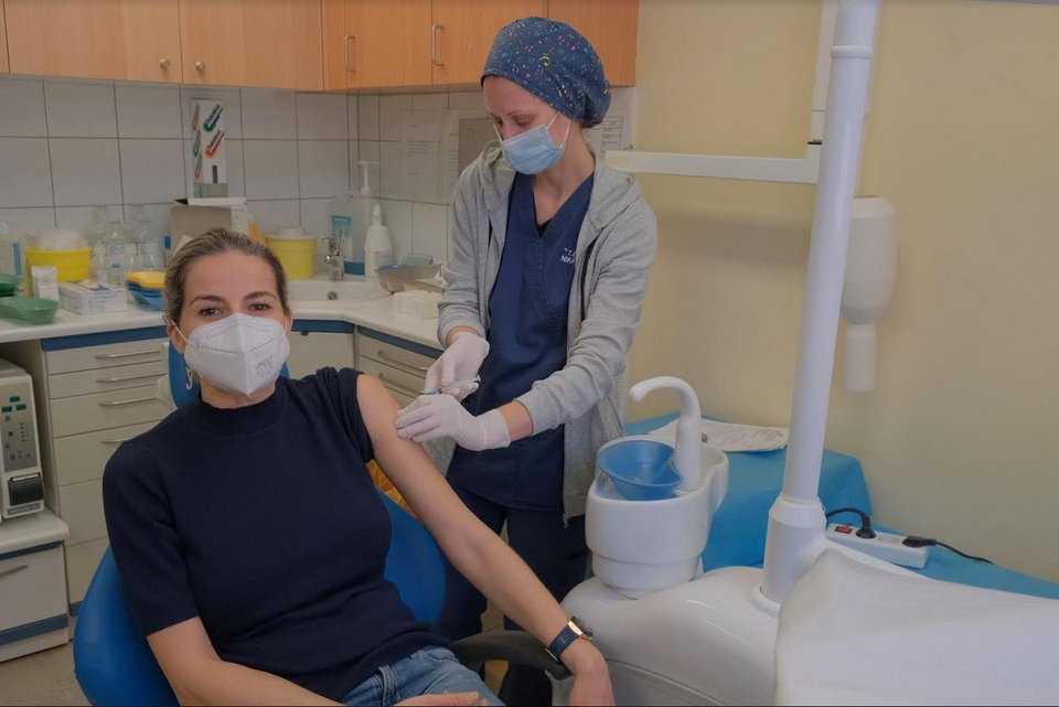 Εμβολιασμός στο Κρατικό Νοσοκομείο Νίκαιας «Ο Άγιος Παντελεήμων»