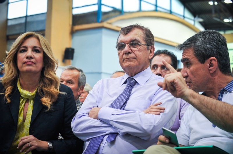 Ο Δημήτρης Κρεμαστινός με τη Φ. Γεννηματά και τον Α. Λοβέρδο/ Φωτογραφία: Eurokinissi