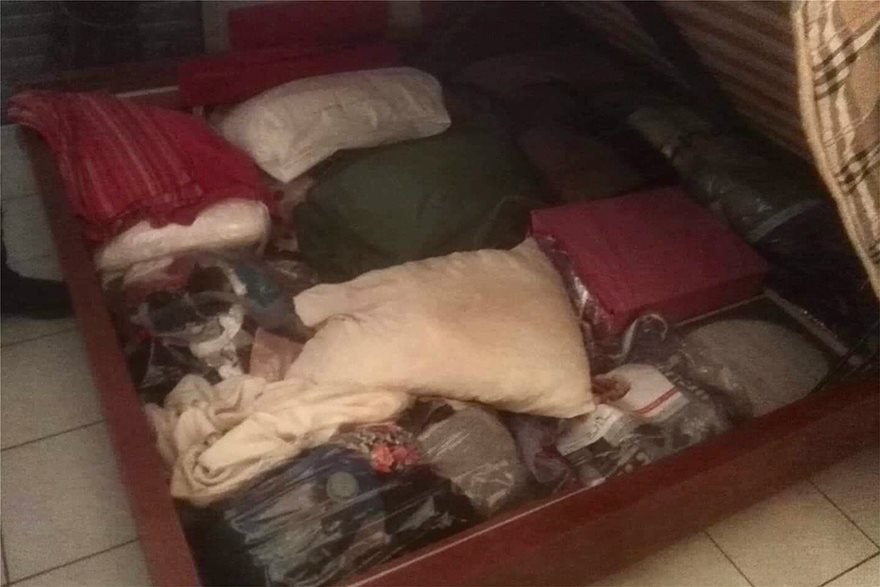 Αποθηκευτικός χώρος κρεβατιού στο Ιλιον