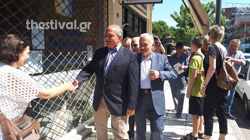 Ο Κώστας Καραμανλής στην πλατεία Επταλόφου