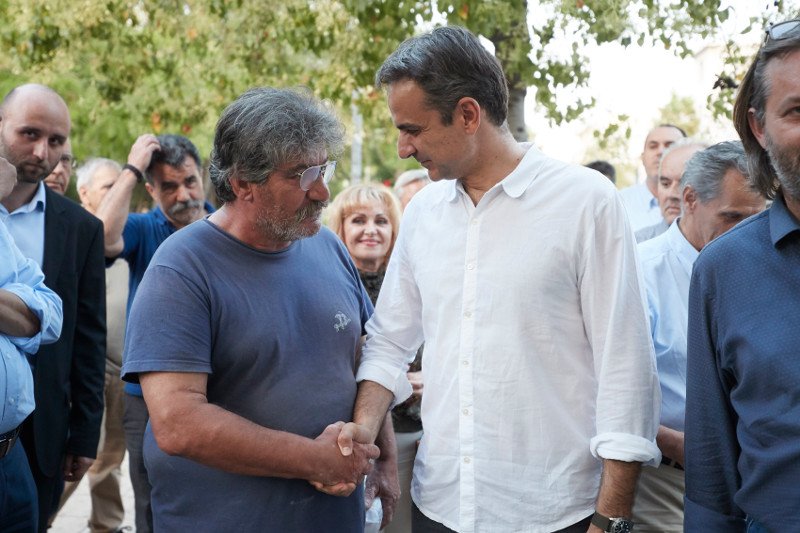 Ο Κυριάκος Μητσοτάκης στο Κερατσίνι / Φωτογραφία: INTIME NEWS