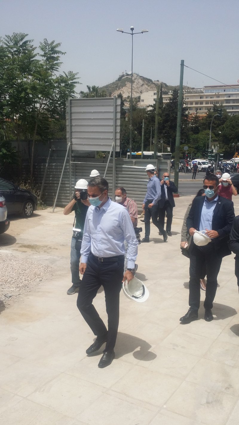 Κυριάκος Μητσοτάκης στο εργοτάξιο της Εθνικής Πινακοθήκης 