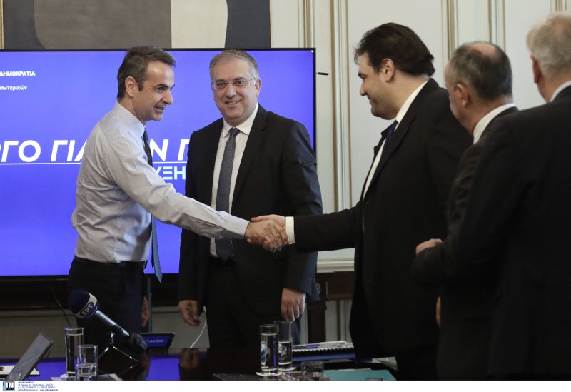 Στιγμιότυπο από την συνάντηση στο Μέγαρο Μαξίμου