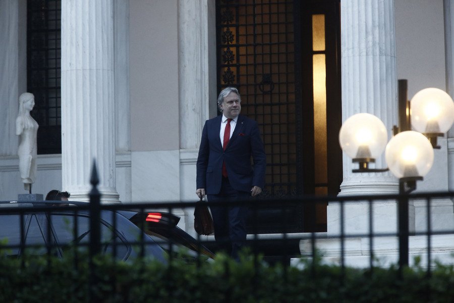 Ο ΥΠΕΞ Γιώργος Κατρούγκαλος αποχωρεί από το ΚΥΣΕΑ