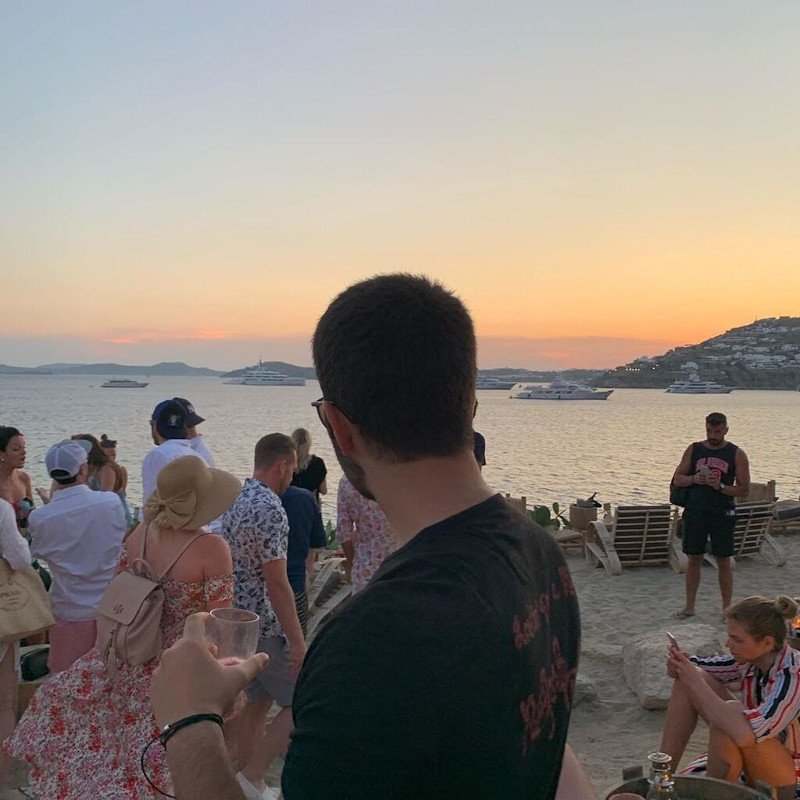Ο Άγγελος Λάτσιος διασκεδάζει σε beach party / Φωτογραφία: Instagram