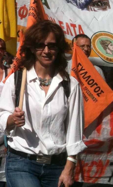 Η Γιώτα Λαζαροπούλου που καταλαμβάνει τη θέση της Κούνεβα στο Επικρατείας του ΣΥΡΙΖΑ
