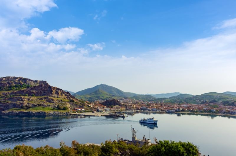 Το λιμάνι της Μύρινας