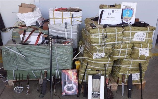 Λιμενικό: Κατάσχεση αδήλωτου οπλισμού σε κοντέινερ στον Πειραιά