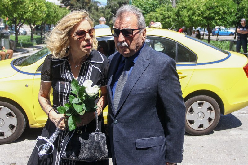 Κηδεία Νίκου Αλέφαντου