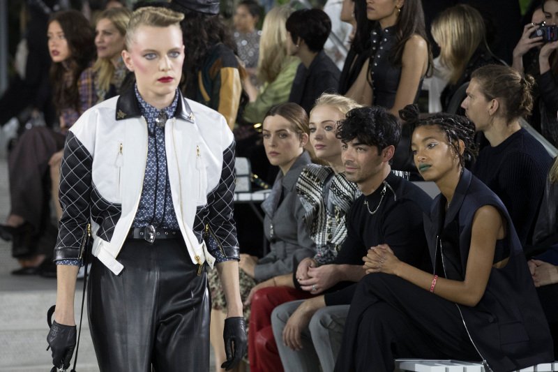 Πασαρέλα για τη νέα κολεξιόν του Louis Vuitton / Φωτογραφία: AP