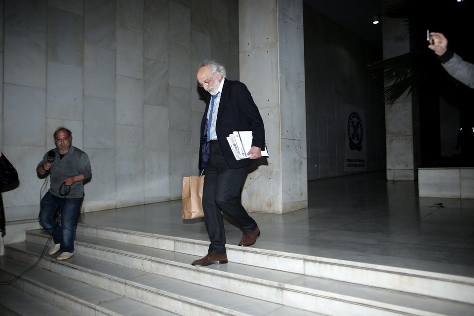 Ο Αλέξανδρος Λυκουρέζος βγαίνει από τη ΓΑΔΑ-Φωτογραφία: George Vitsaras / SOOC