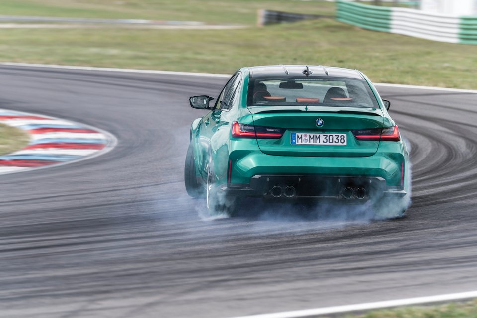 H BMW παρουσιάζει τις κορυφαίες M3 & M4