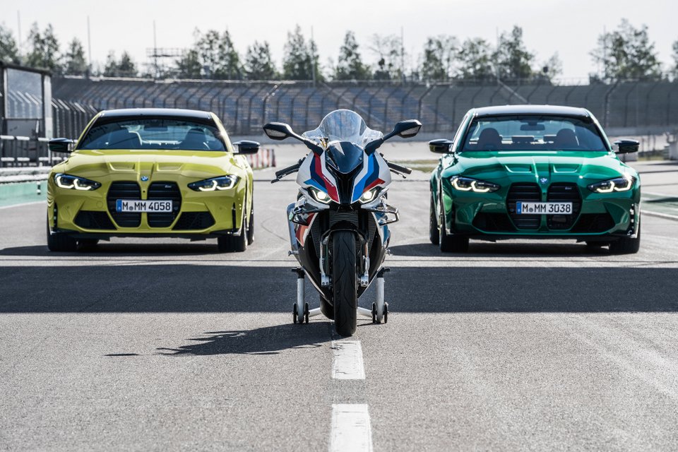 H BMW παρουσιάζει τις κορυφαίες M3 & M4