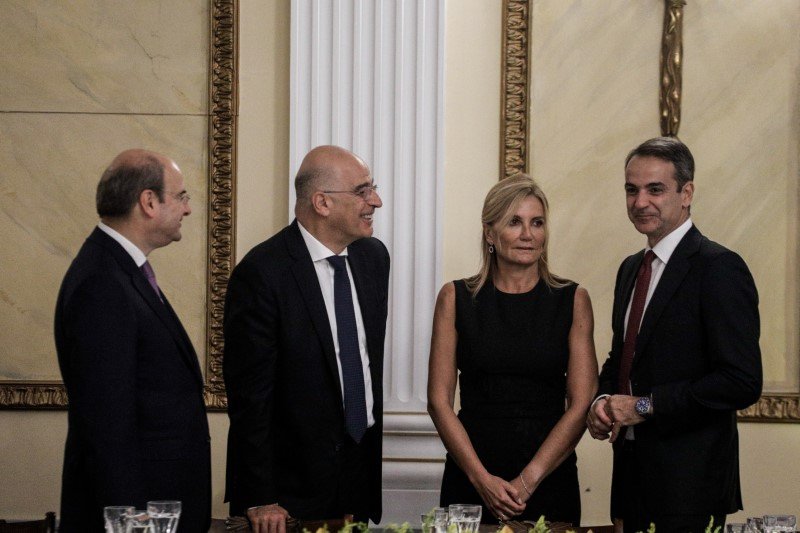 Με τον πρωθυπουργό, τον Νίκο Δένδια και τον Κωστή Χατζηδάκη