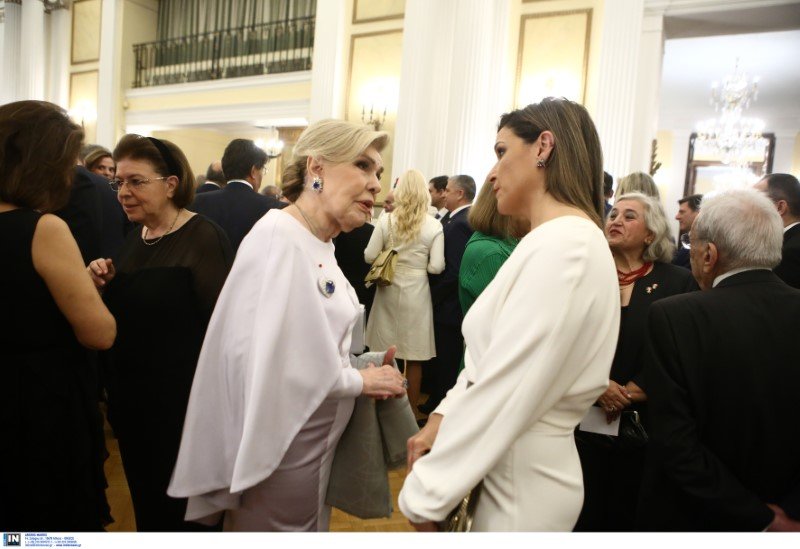 Η Αφροδίτη Παναγιωτάκου με την κυρία Μαριάννα Β. Βαρδινογιάννη