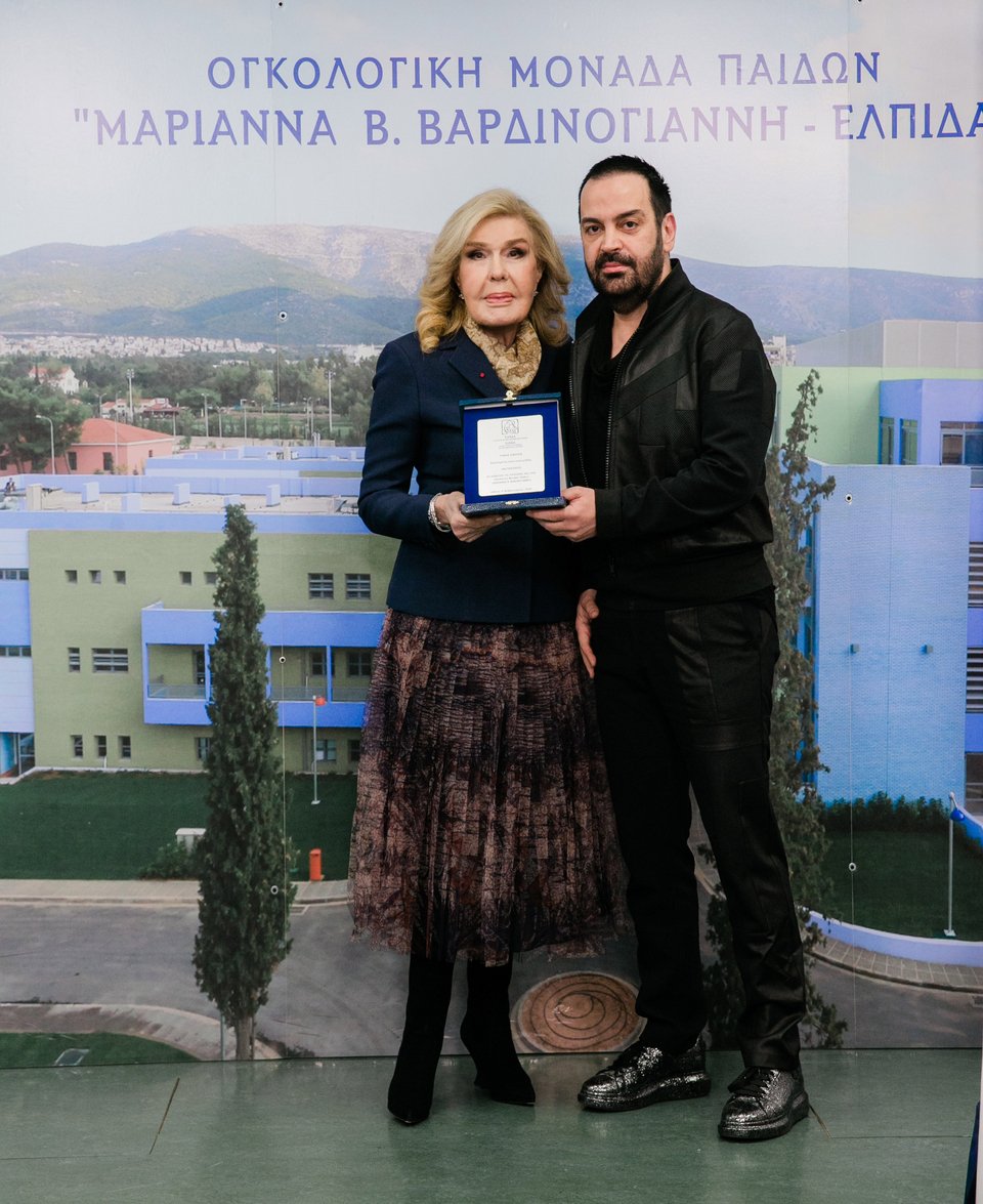 Μαριάννα Β. Βαρδινογιάννη, Πάρης Βαλταδώρος