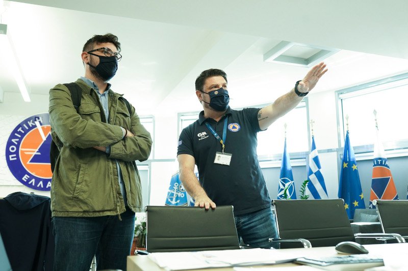 Ο Νίκος Χαρδαλιάς με τον δημοσιογράφο του iefimerida, Νίκο Μαρουλίδη
