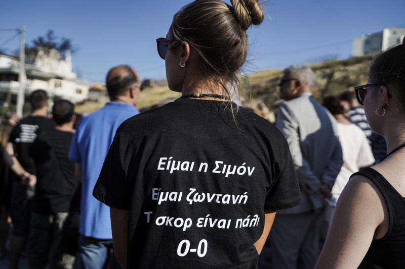 Ο πόνος περισσεύει, αλλά η αισιοδοξία για τους ανθρώπους που γλίτωσαν τη ζωή τους είναι παρούσα.