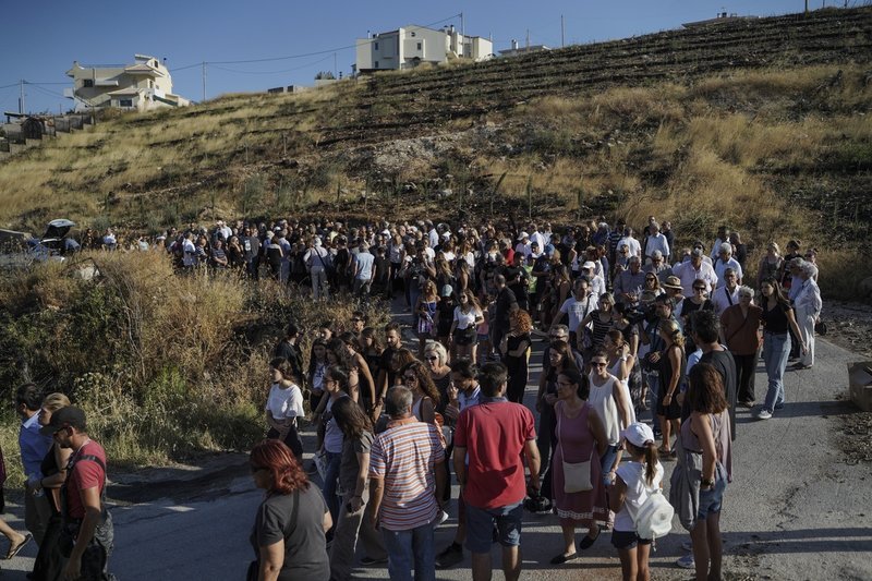 Μια πορεία στη μνήμη όσων χάθηκαν τόσο άδικα την 23η Ιουλίου 2018.