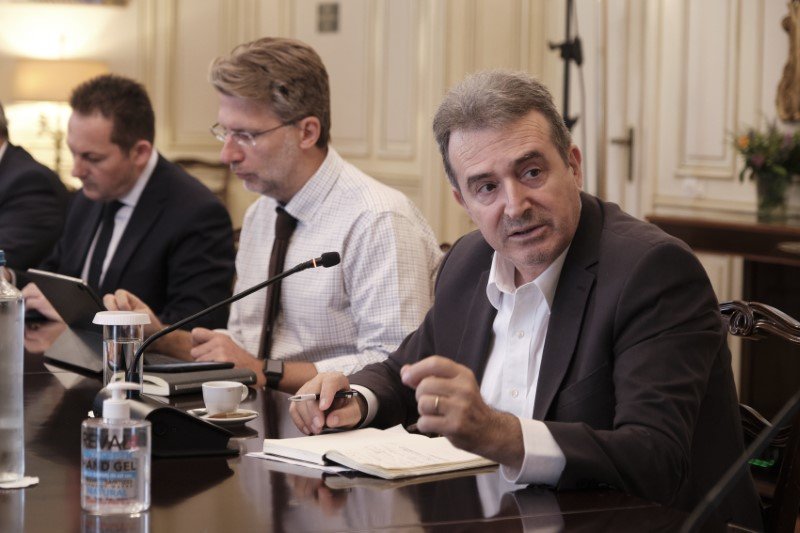 Από αριστερά: Στέλιος Πέτσας, Άκης Σκέρτσος και Μιχάλης Χρυσοχοΐδης / Φωτογραφία: ΓτΠ/Δημήτρης Παπαμήτσος