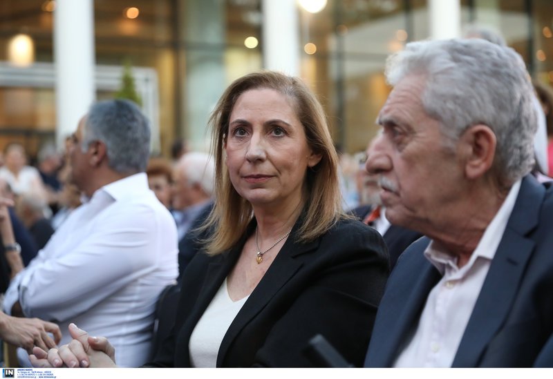 Κατηφείς η Μαριλίζα Ξενογιαννακοπούλου και ο Φώτης Κουβέλης 