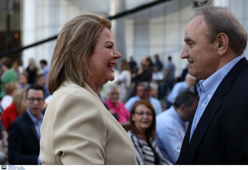 Λούκα Κατσέλη και Στέφανος Τζουμάκας στην εκδήλωση του ΣΥΡΙΖΑ