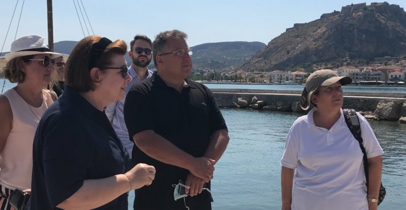 Η υπουργός Πολιτισμού Λίνα Μενδώνη