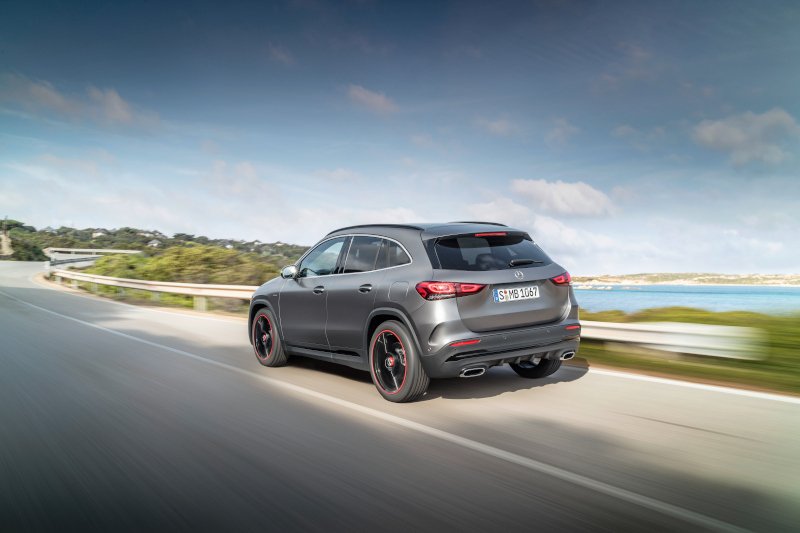 Η νέα Mercedes GLA
