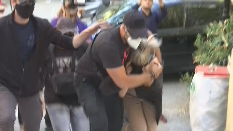 Η μεταγωγή της 35χρονης στον Εισαγγελέα
