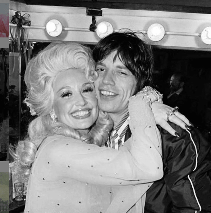 Με τον Μικ Τζάγκερ. Κανείς δεν μπορεί να της πει όχι -ακόμα και αν αυτή είπε όχι στον Ελβις Πρίσλεϊ και το σήμερα το μετανιώνει