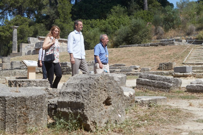 Ξενάγηση στον Κυριάκο Μητσοτάκη