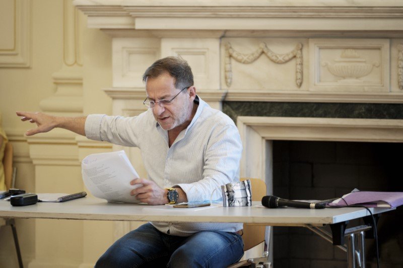 Ο καλλιτεχνικός διευθυντής του Εθνικού Θεάτρου και σκηνοθέτης της παράστασης, Δημήτρης Λιγνάδης