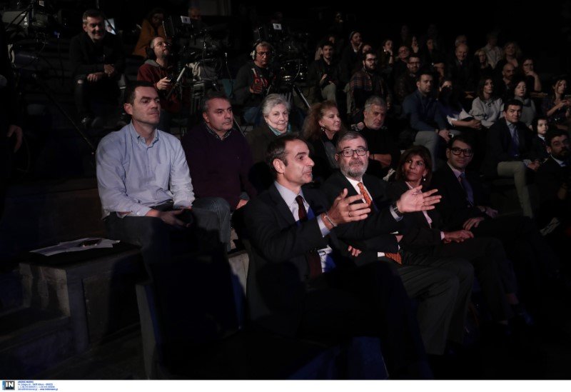 Ο Πρωθυπουργός απευθύνεται στο πάνελ