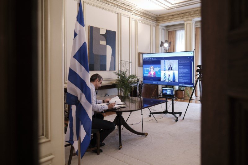 Ο Κυριάκος Μητσοτάκης στην τηλεδιάσκεψη -Φωτογραφία: ΓτΠ/Δημήτρης Παπαμήτσος