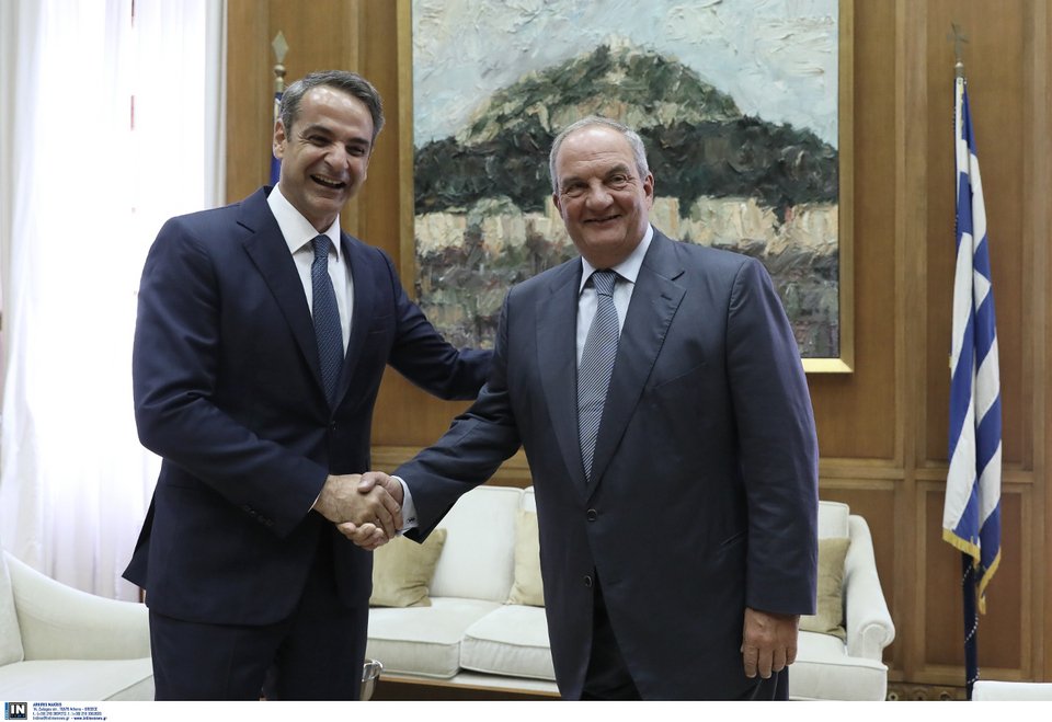 Η συνάντηση Μητσοτάκη Καραμανλή έγινε στο γραφείο του πρωθυπουργού