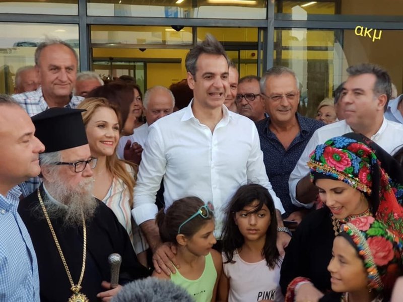 Μια άλλη εικόνα από την υποδοχή του πρωθυπουργού / Φωτογραφία: RODIAKI.GR/ΑΚΜ