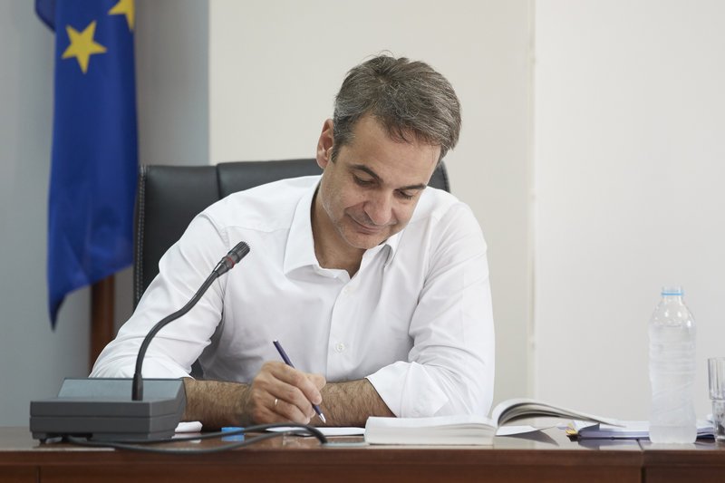 Ο πρωθυπουργός στο Δημοτικό Συμβούλιο