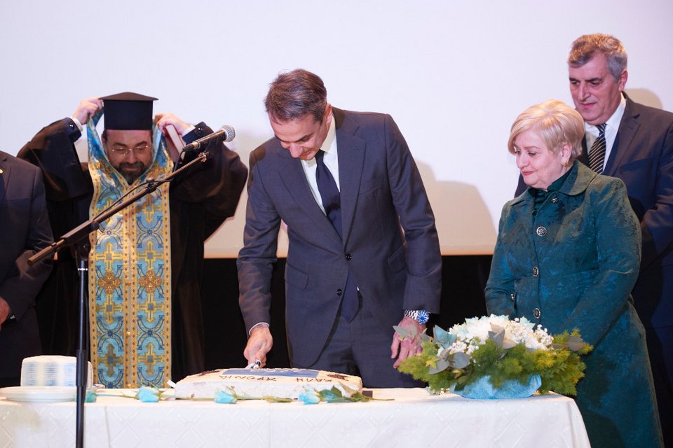 Μητσοτάκης από Καματερό: «Όσο πιο πολλά τα προβλήματα, τόσο μεγαλύτερο το ενδιαφέρον» [εικόνες]