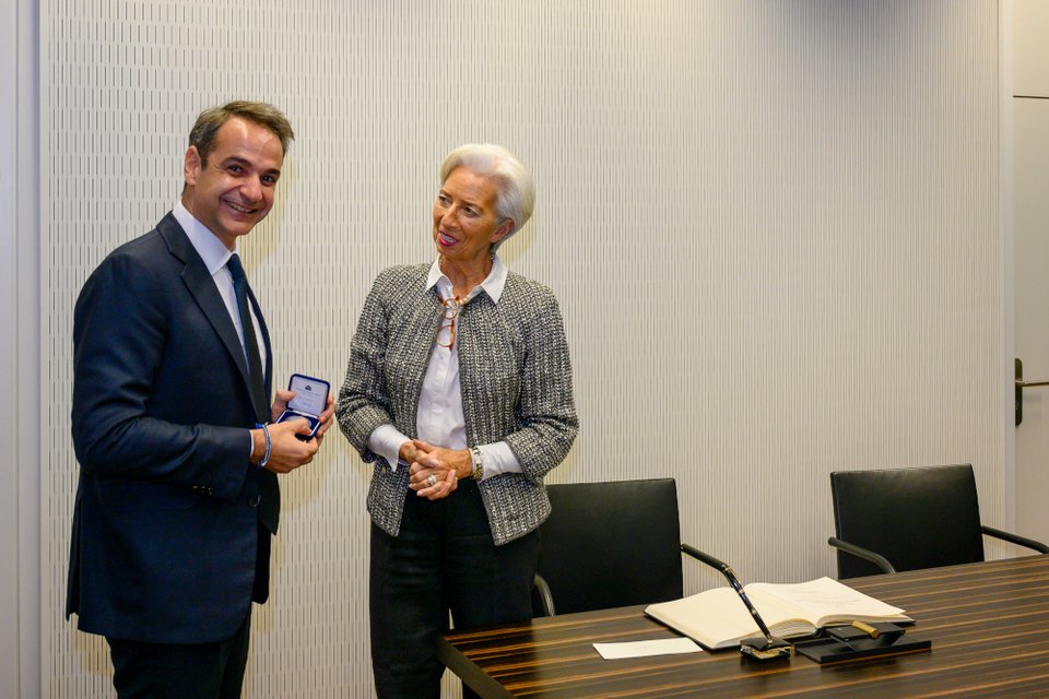 Συνάντηση Μητσοτάκη-Λαγκάρντ σε θερμό κλίμα -Θετική για τα ομόλογα η πρόεδρος της ΕΚΤ