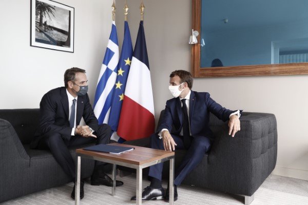 Κυριάκος Μητσοτάκης και Εμανουέλ Μακρόν στην Κορσική / Φωτογραφία: ΓτΠ ΠΑΠΑΜΗΤΣΟΣ ΔΗΜΗΤΡΗΣ