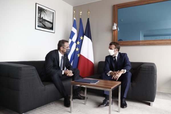 Κυριάκος Μητσοτάκης και Εμανουέλ Μακρόν στην Κορσική / Φωτογραφία: ΓτΠ ΠΑΠΑΜΗΤΣΟΣ ΔΗΜΗΤΡΗΣ
