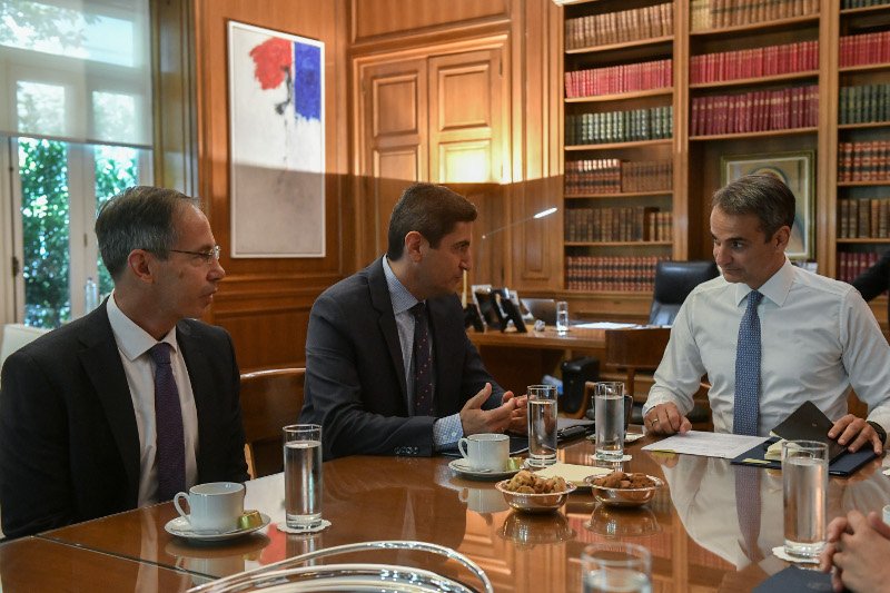 Στιγμιότυπο από τη σύσκεψη στο Μέγαρο Μαξίμου