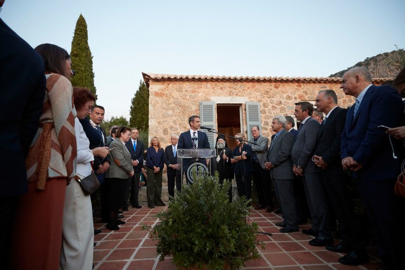 Ο Κυριάκος Μητσοτάκης εγκαινίασε την οικία του Πάτρικ Λι Φέρμορ