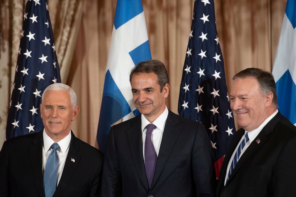 Πενς, Μητσοτάκης και Πομπέο ποζάρουν στους φωτογράφους