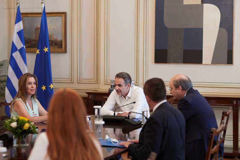 Ενημέρωση στο Μέγαρο Μαξίμου για την εφαρμογή/Γραφείο Τύπου Πρωθυπουργού
