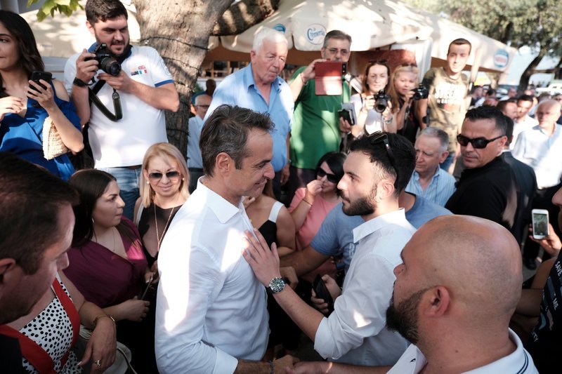 Μητσοτάκης πλήθος