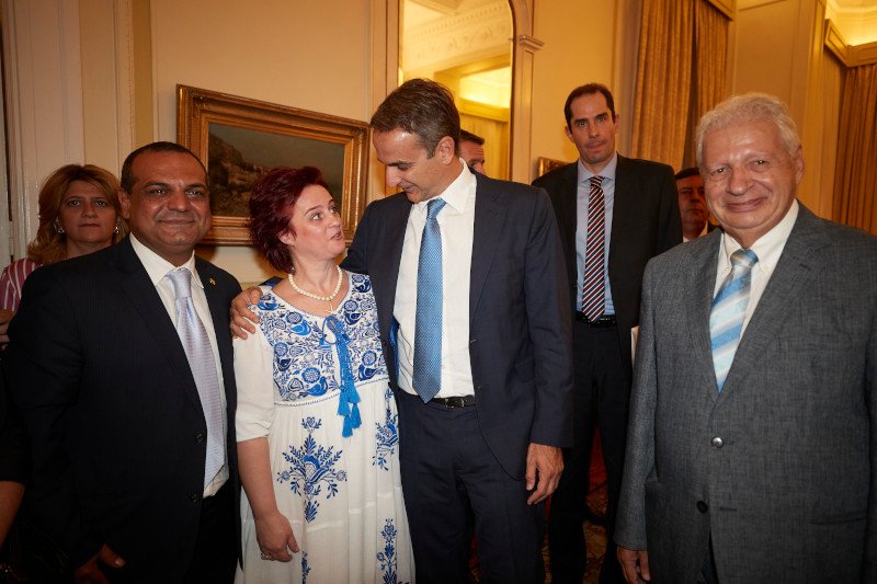 Ο Κυριάκος Μητσοτάκης στην ελληνική πρεσβεία στο Κάιρο - Φωτογραφία: EUROKINISSI/ΓΡ.ΤΥΠΟΥ ΠΡΩΘΥΠΟΥΡΓΟΥ/ΔΗΜΗΤΡΗΣ ΠΑΠΑΜΗΤΣΟΣ