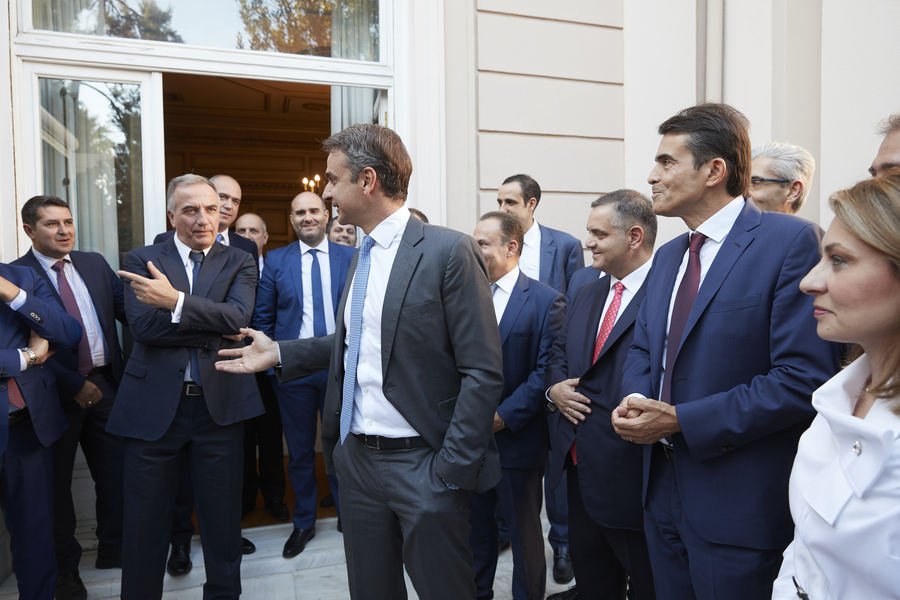 Συνάντηση Μητσοτάκη με 80 περίπου πρωτοεκλεγέντες βουλευτές της ΝΔ