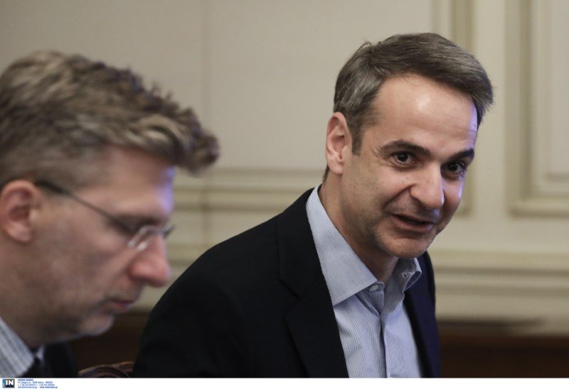Κυριάκος Μητσοτάκης και Ακης Σκέρτσος στη συνάντηση με την ηγεσία του υπ. Πολιτισμού και Αθλητισμού -Φωτογραφία: Intimenews/ΛΙΑΚΟΣ ΓΙΑΝΝΗΣ